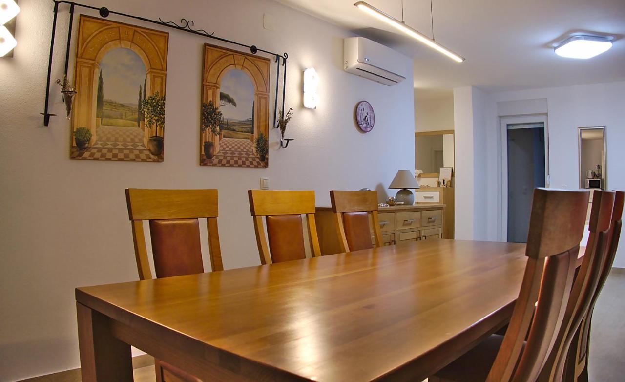 Apartments Le Mare - Pool, Sandstrand, Meerblick, W-Lan, Grill Privlaka  Exterior foto